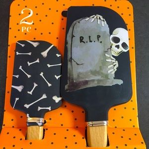 2 Halloween Tombstone Skeleton Silicone Spatulas